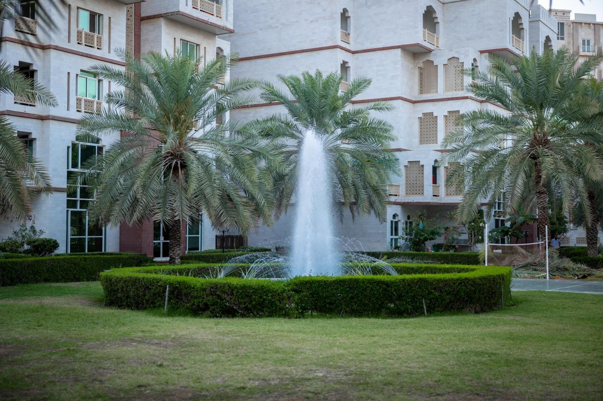 Muscat Oasis Residences Esterno foto