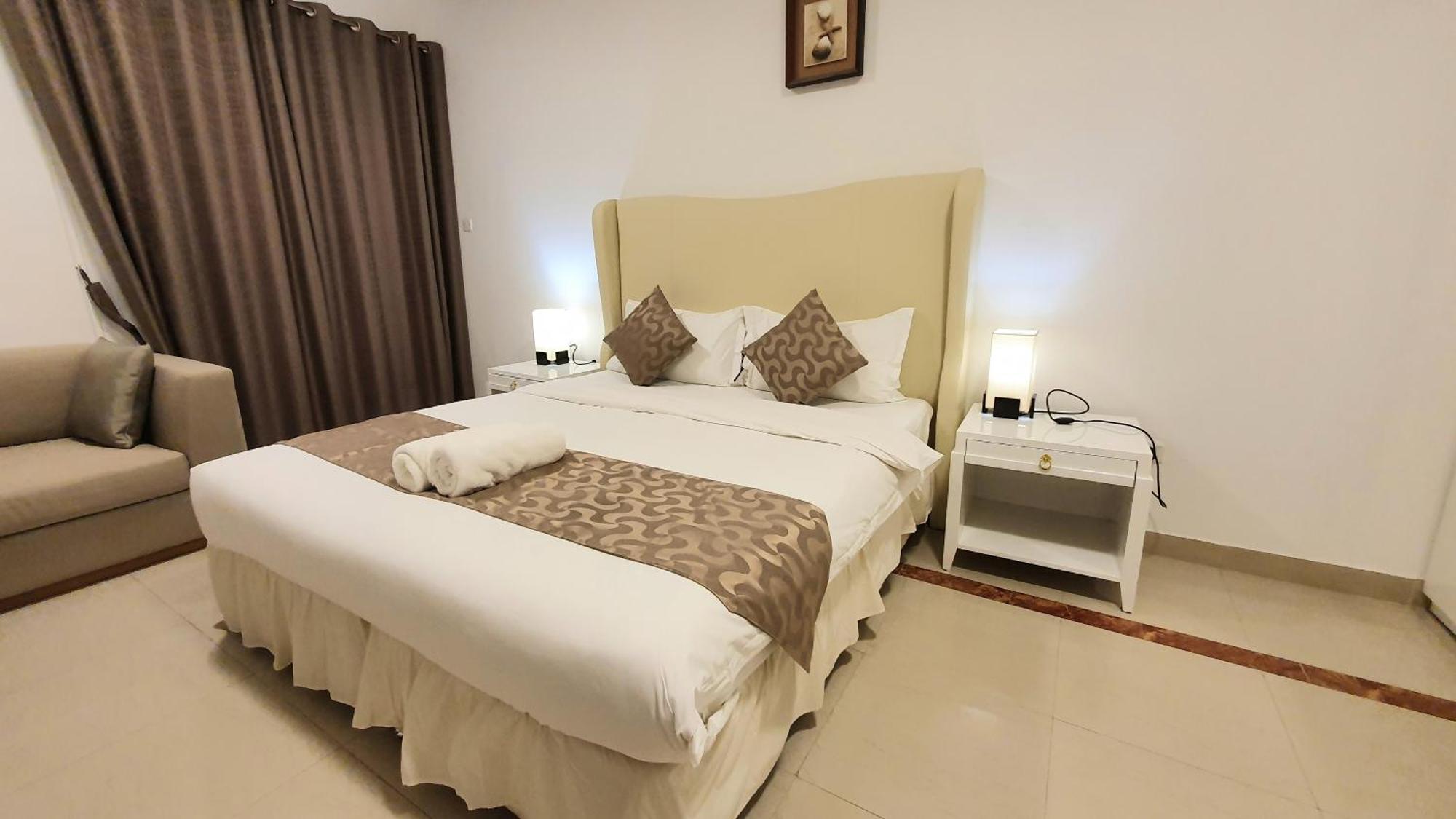 Muscat Oasis Residences Esterno foto